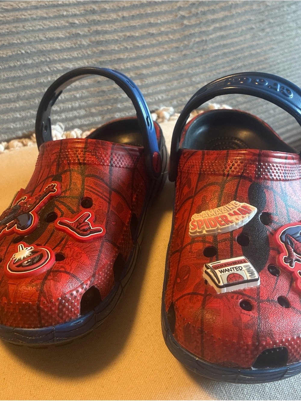 Crocs Marvel Spider-Man Boys Comfort Clogs Red Blue Black US Size J3